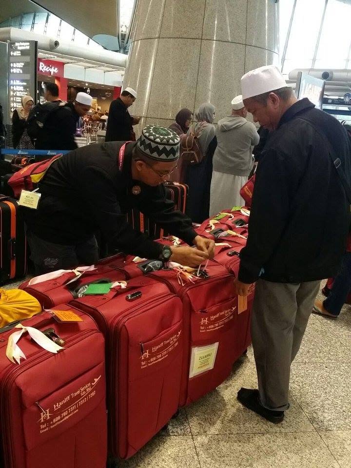 Persiapan bagasi di terminal sebelum perjalanan